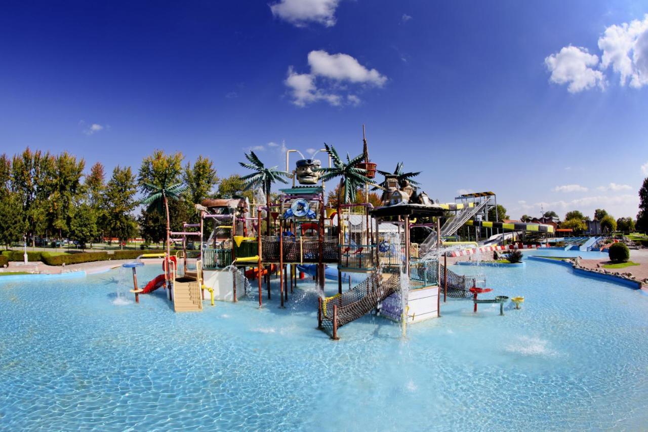 Mediteran Travel Mobile Homes In Camping Terme Catez Brežice Eksteriør bilde